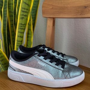 Puma Vikky v3 Glitz Sneakers Little Kid 2.5 C